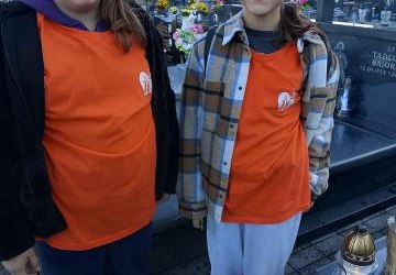 „Niebo zmarłych leży w pamięci żywych”