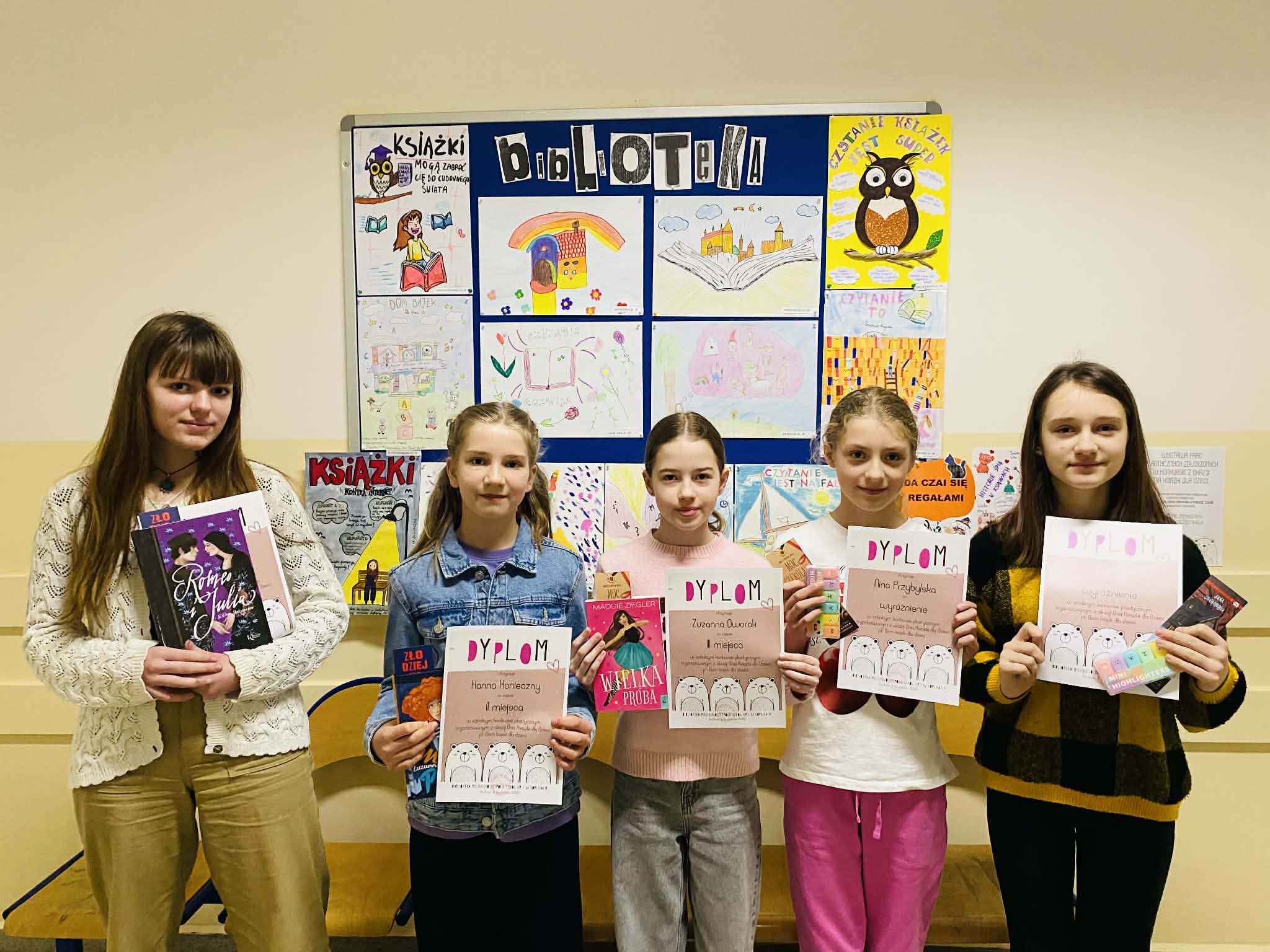 Rozstrzygnięcie konkursu plastycznego promującego czytelnictwo pt. „Dom bajek dla dzieci”