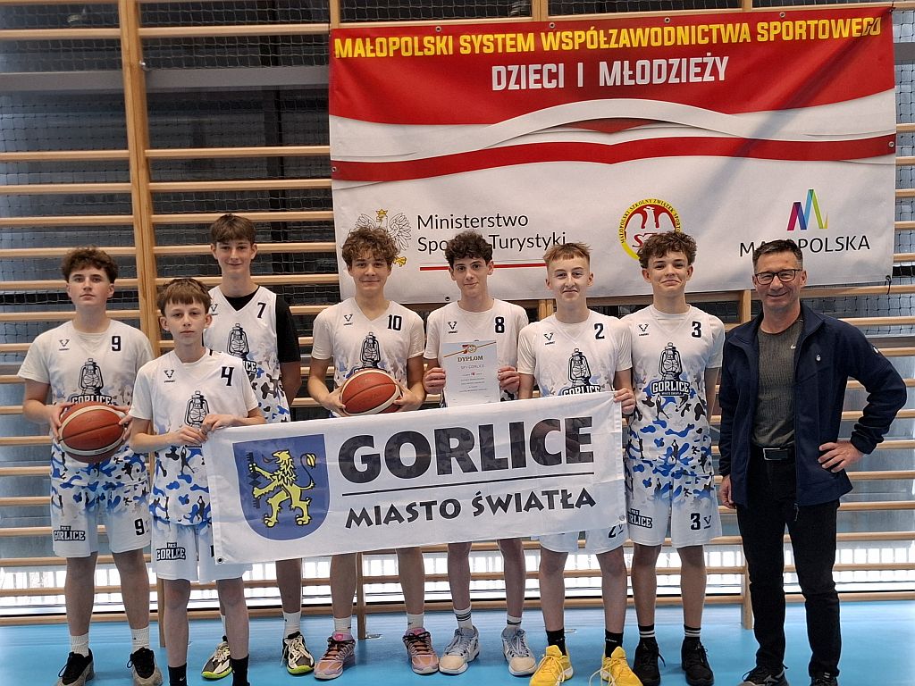Koszykarze SP 1 w Gorlicach IV drużyną w Małopolsce